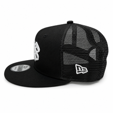 Load image into Gallery viewer, New Era 950 818 Skate Shop Trucker Snapback in Black