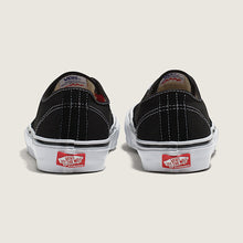 Load image into Gallery viewer, Vans Skate Authentic in Black/White
