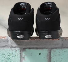Load image into Gallery viewer, Vans Skate Half Cab in Black/Black