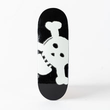 Load image into Gallery viewer, New Skull - Blackriver Pro Fingerboard Deck 33.3mm