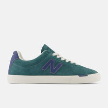 Load image into Gallery viewer, NB Numeric 22 in Spruce with Navy