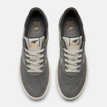 Load image into Gallery viewer, NB Numeric 272 in Castlerock with Black Cement