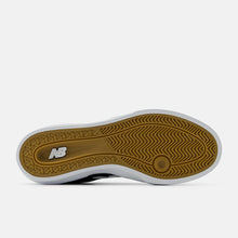 Load image into Gallery viewer, NB Numeric 272 in Black with White