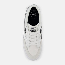 Load image into Gallery viewer, NB Numeric 417 Low Franky Villani in White/Black