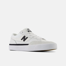 Load image into Gallery viewer, NB Numeric 417 Low Franky Villani in White/Black