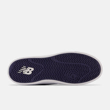 Load image into Gallery viewer, NB Numeric 417 Franky Villani in Vintage Teal/White