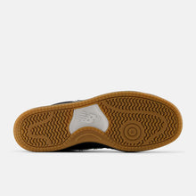 Load image into Gallery viewer, NB Numeric 480 in Black with White