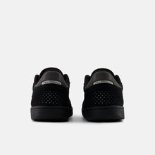 Load image into Gallery viewer, NB Numeric 440 V2 in Black