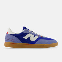 Load image into Gallery viewer, NB Numeric 440 V2 in Team Royal and Linen