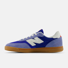 Load image into Gallery viewer, NB Numeric 440 V2 in Team Royal and Linen
