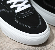 Load image into Gallery viewer, Vans Skate Half Cab in Black/White