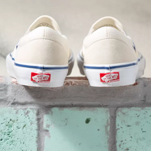 Load image into Gallery viewer, Vans Skate Slip On in Off-White - 818 Skate