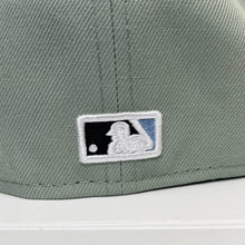 Load image into Gallery viewer, New Era 5950 LA Dodgers Script 2024 World Series Champions Patch in Everest Green/Black

