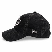 Load image into Gallery viewer, New Era 920 Los Angeles Kings Adjustable Cap in Washed Black Corduroy

