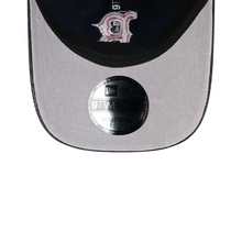 Load image into Gallery viewer, New Era 920 Boston Red Socks Adjustable Cap in Washed Black Corduroy
