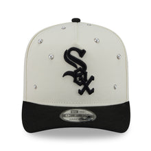 Load image into Gallery viewer, New Era 950 A-Frame Chicago White Sox Snapback in Chrome/Black Pearl
