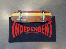 Load image into Gallery viewer, Independent Span Rug
