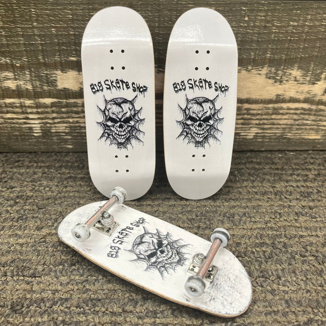 818 Skate Skull Fingerboard Complete