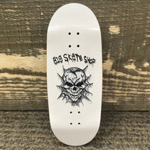 Load image into Gallery viewer, 818 Skate Skull Fingerboard Complete Egg Shape
