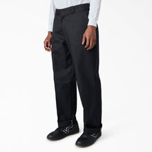 Load image into Gallery viewer, Dickies 877 Loose Fit Work Pants in Black
