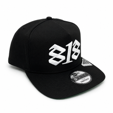 Load image into Gallery viewer, New Era 950 A-Frame 818 Snapback in Black
