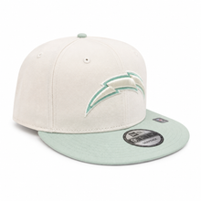 Load image into Gallery viewer, New Era 950 LA Chargers 2-Tone Color Pack Snapback in Chrome/Everest Green
