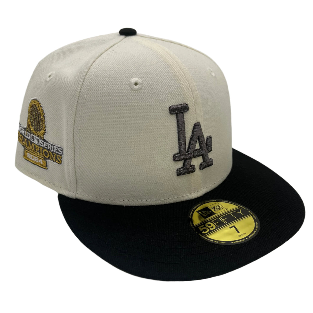 New Era 59Fifty Los Angeles Dodgers 2024 World Series Champions Patch in Chrome/Metallic Black