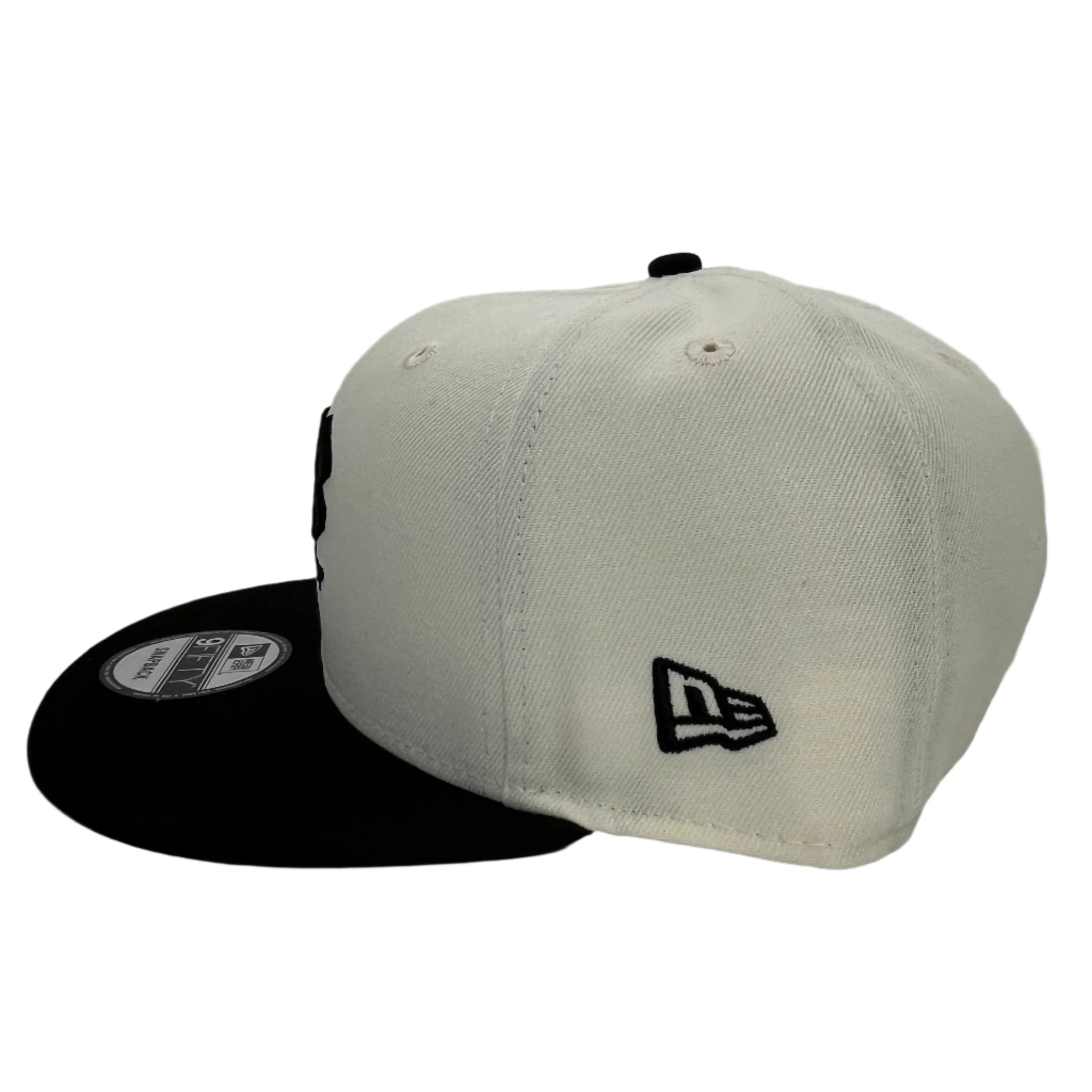 New Era 950 818 Skate Shop Snapback in Chrome/Black