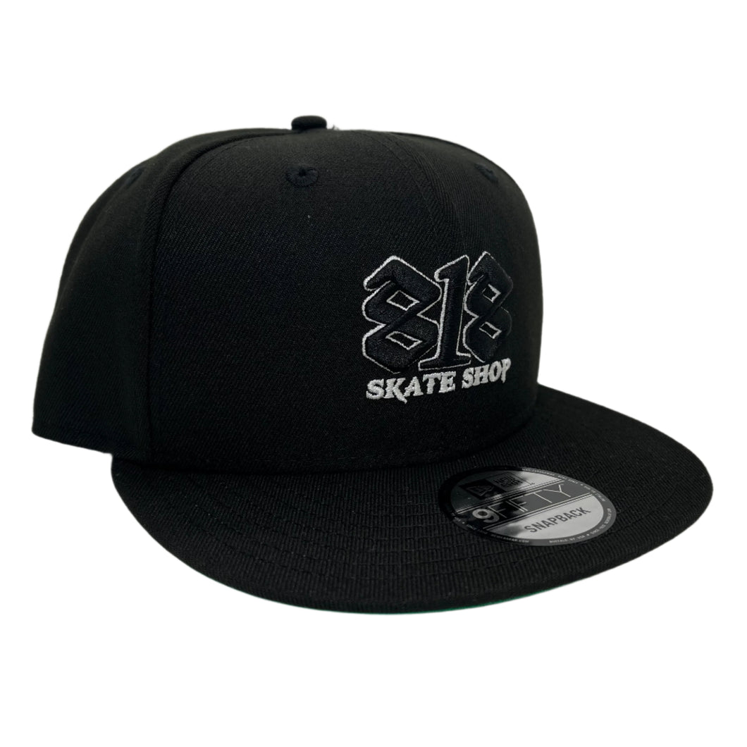 New Era 950 818 Skate Shop Outline Logo Snapback in Black