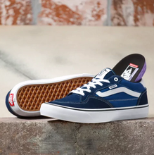 Load image into Gallery viewer, Vans Rowan in Navy/White
