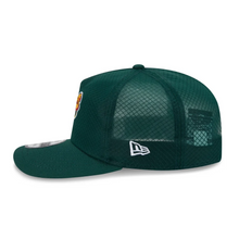 Load image into Gallery viewer, New Era 1920 Seattle Supersonics Mesh Trucker Snapback in Dark Green
