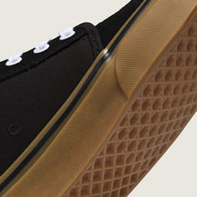Load image into Gallery viewer, Vans Skate Chukka Low in Black/Gum
