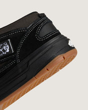 Load image into Gallery viewer, Vans Skate Half Cab Wafflecup in Black
