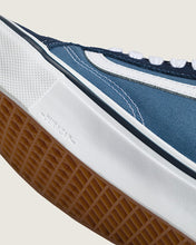Load image into Gallery viewer, Vans Skate Old Skool in Navy/White
