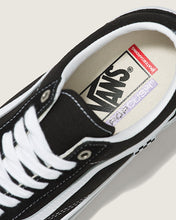 Load image into Gallery viewer, Vans Skate Old Skool in Black/White
