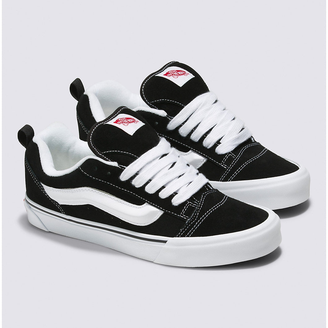 Vans Knu Skool in Black/White