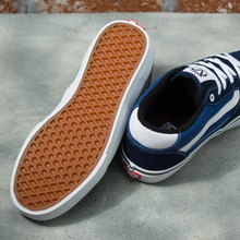 Load image into Gallery viewer, Vans Rowan in Navy/White
