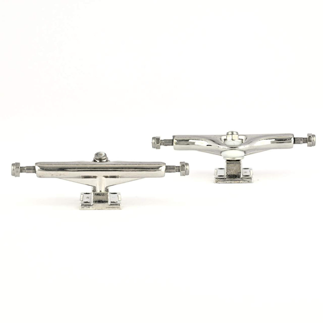 Bollie Beginner Fingerboard Trucks in Silver