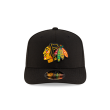 Load image into Gallery viewer, New Era 970SS Chicago Blackhawks Stratch Snapback in Black
