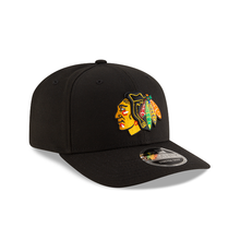 Load image into Gallery viewer, New Era 970SS Chicago Blackhawks Stratch Snapback in Black

