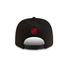 Load image into Gallery viewer, New Era 970SS Chicago Blackhawks Stratch Snapback in Black
