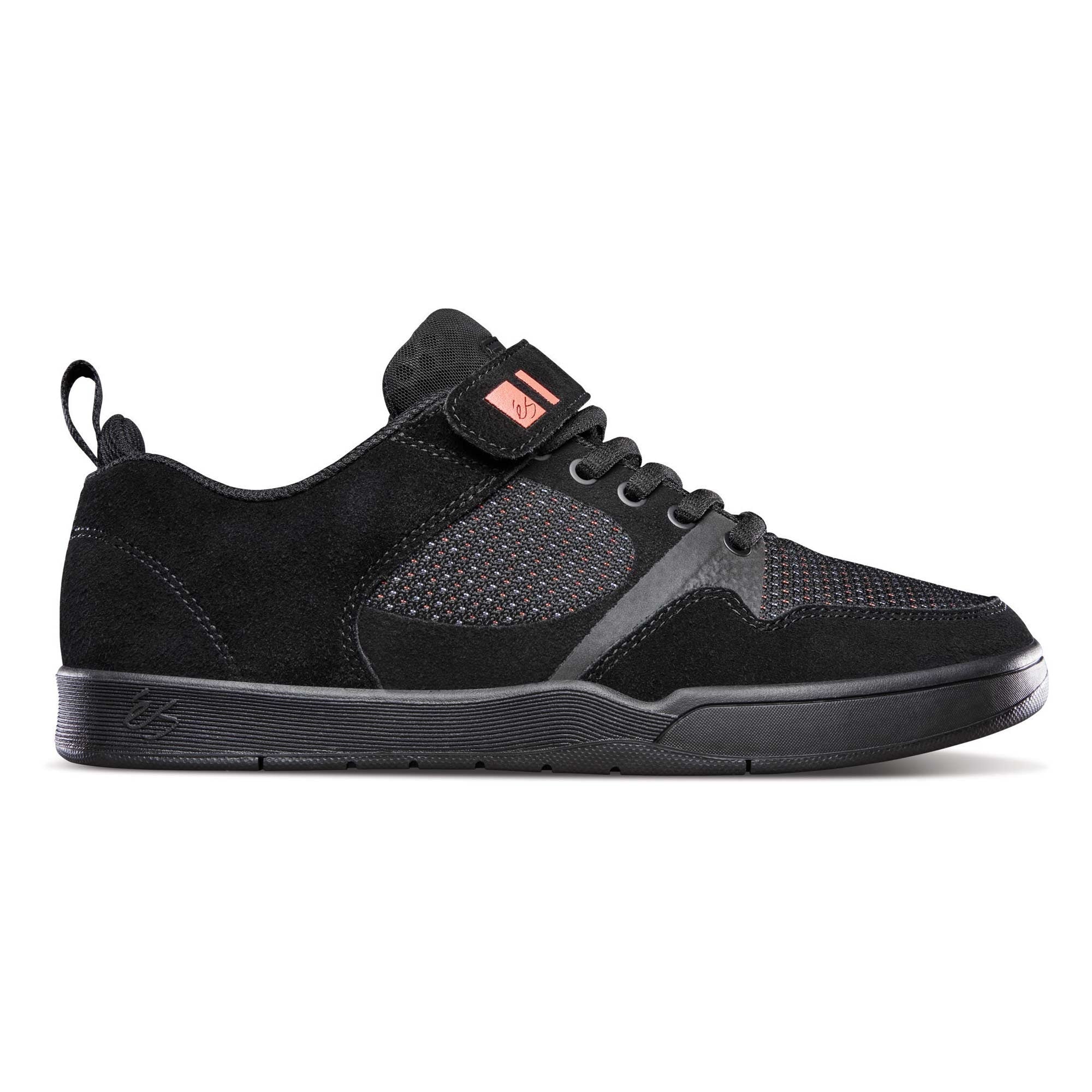 eS Accel Plus Ever Stitch in Black 818 Skate