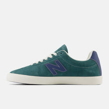 Load image into Gallery viewer, NB Numeric 22 in Spruce with Navy
