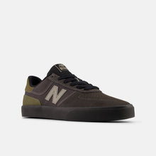Load image into Gallery viewer, NB Numeric 272 in Black Cement with Dockside
