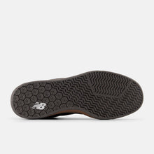 Load image into Gallery viewer, NB Numeric 440 High V2 in Black/Gum

