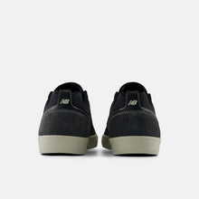 Load image into Gallery viewer, NB Numeric 306 Jamie Foy in Phantom with Linen
