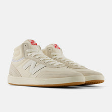 Load image into Gallery viewer, NB Numeric 440 High V2 in Timberwolf with White
