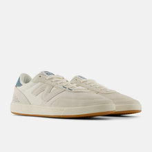 Load image into Gallery viewer, NB Numeric 440 V2 in Sea Salt with Salt Water
