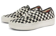 Load image into Gallery viewer, Vans Skate Authentic in Checkerboard/Marshmallow
