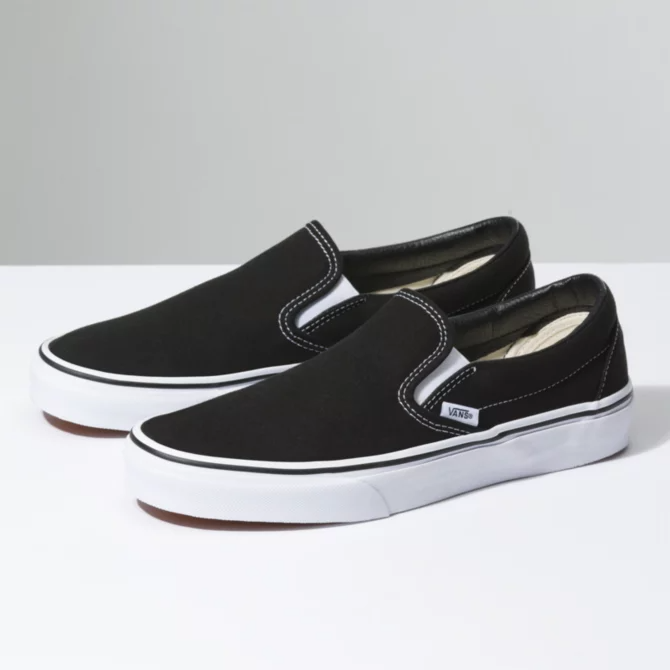Vans Classic Slip On in Black/White - 818 Skate